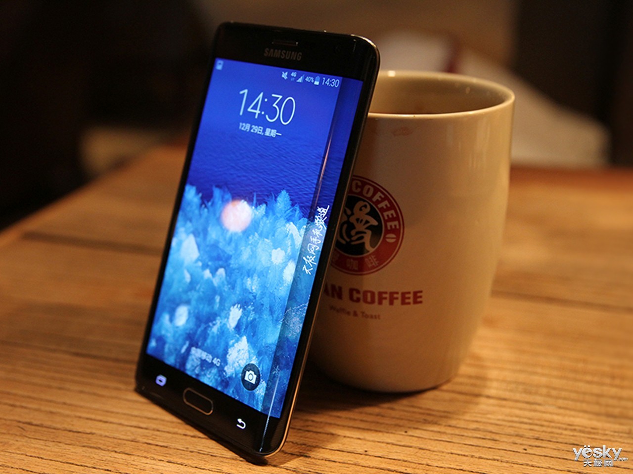 三星盖世6曲面屏有什么特点