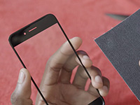 iPhone6真用蓝宝石玻璃?用砂纸测试一下吧