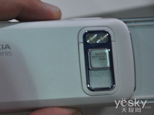 拍照娱乐 各有千秋 手机个性需求分析导购