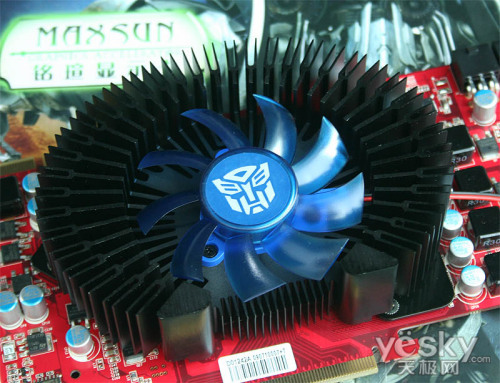 ���ܺ���+�¿�ɢ�ȣ����uGTS250��749Ԫ 