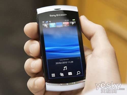 该出手时就出手 索尼爱立信U5跌至2800