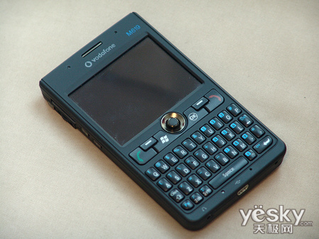 全键盘硬朗作风!沃达丰M619低价再到货