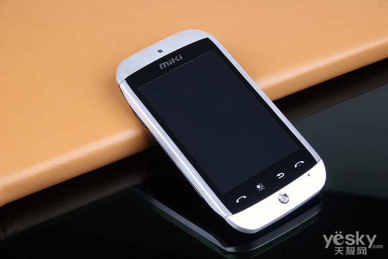 miki时尚炫酷手机b701评测