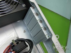 组建奢华私家影院!多彩HTPC机箱C131到货
