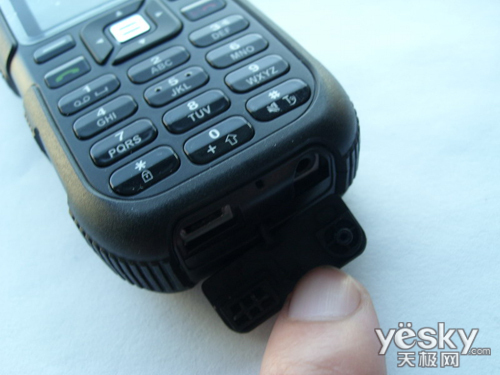 IP54规格全面三防 Sonim XP1售价仅650元