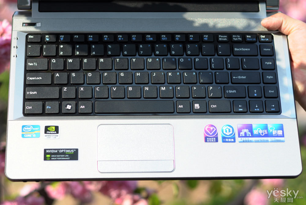 巧克力式键盘_巧克力式键盘设计_巧克力悬浮