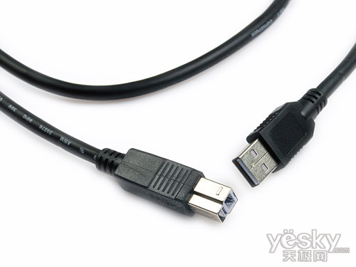 最大支持3TB 裸族CRIS35EU2N硬盘盒评测