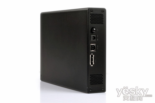 最大支持3TB 裸族CRIS35EU2N硬盘盒评测
