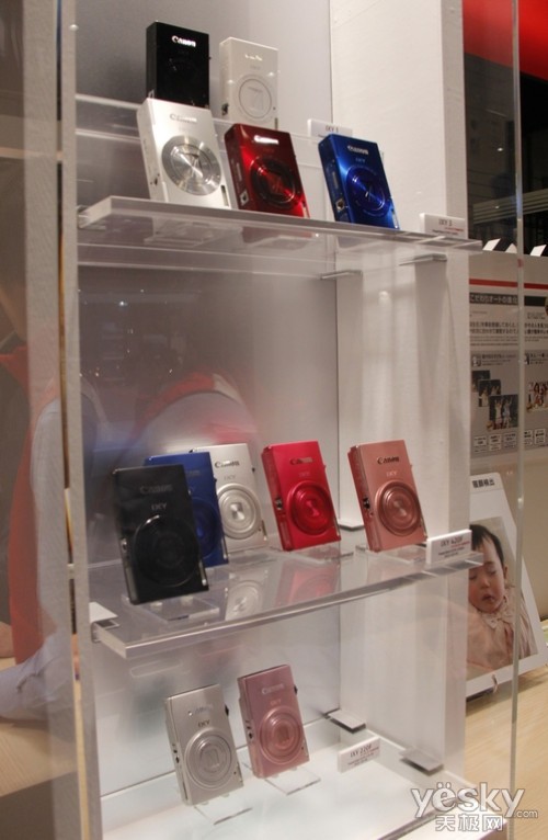 佳能IXUS系列春季新品亮相日本CP+2012展会