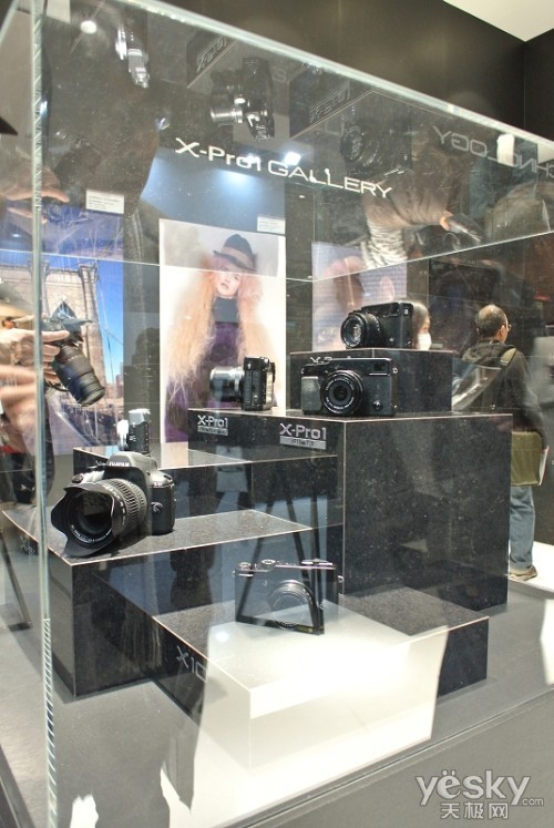 CP+2012 ��ʿչ̨��һ�����X-Pro1���Ī��