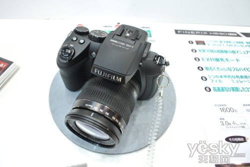 CP+2012 ��ʿչ̨������ �ι������ﲻ��