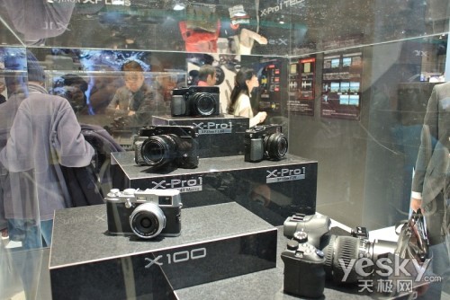 CP+2012 ��ʿչ̨��һ�����X-Pro1���Ī��