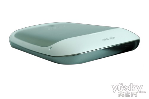 传承经典设计高性价比首选 诺基亚3020评测