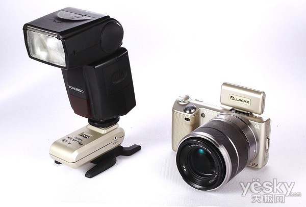 Allacax推出索尼NEX相机专用无线引闪器