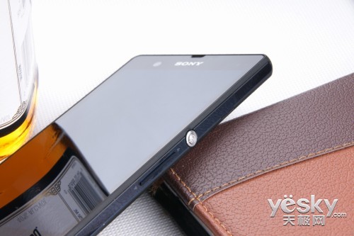 精致外观+特色应用 索尼Xperia Z特点解析
