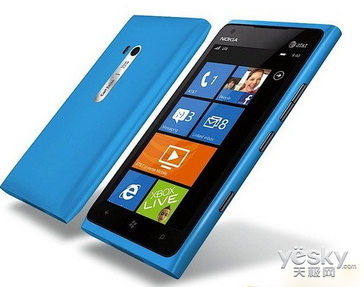 图为:诺基亚 lumia 920 手机