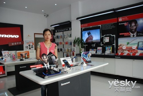 联想K900智能手机 引爆暑期销售