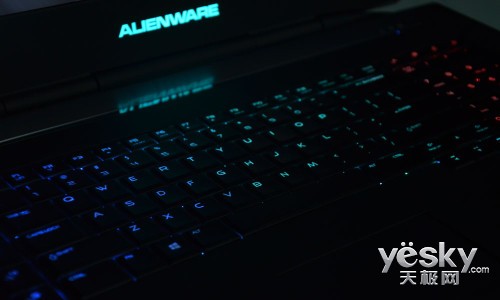 迷幻般的色彩 Alienware 18呼吸灯效果图赏