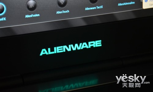 迷幻般的色彩 Alienware 18呼吸灯效果图赏