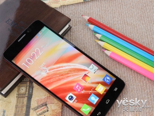 外观炫酷性能强劲 市售好用又好看手机推荐