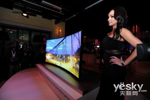 CESչأ105UHD 