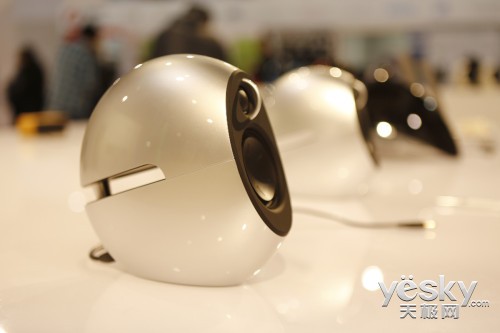 创意十足引领潮流 漫步者参加2014CES电子展