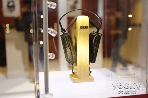 带来顶级耳机  STAX参加CES2014电子展
