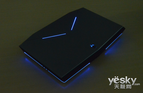 双GTX880M独显 戴尔Alienware 18深度评测
