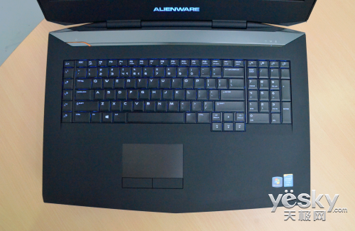 双GTX880M独显 戴尔Alienware 18深度评测