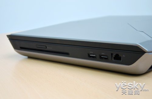 双GTX880M独显 戴尔Alienware 18深度评测