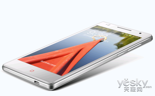 真八核双4G网络小辣椒5手机京东正火爆预约