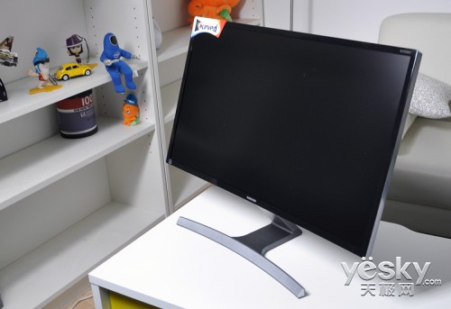 打破常规!三星S27D590C曲面显示器评测_第2