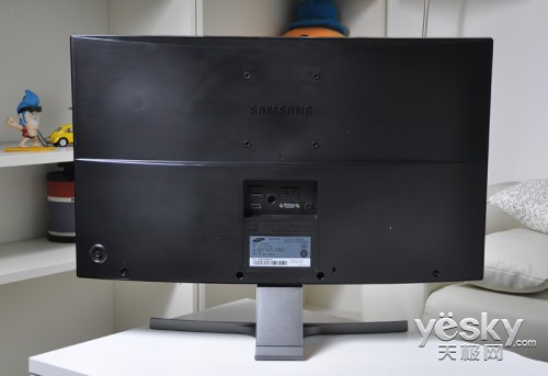 打破常规!三星S27D590C曲面显示器评测_第2