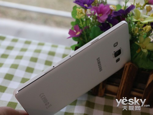 金属小鲜肉 三星时尚新机GALAXY A7新鲜热评