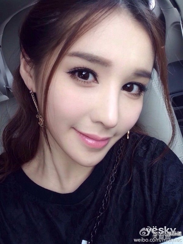 游戏代言人陈静仪卷入跨国卖淫风波