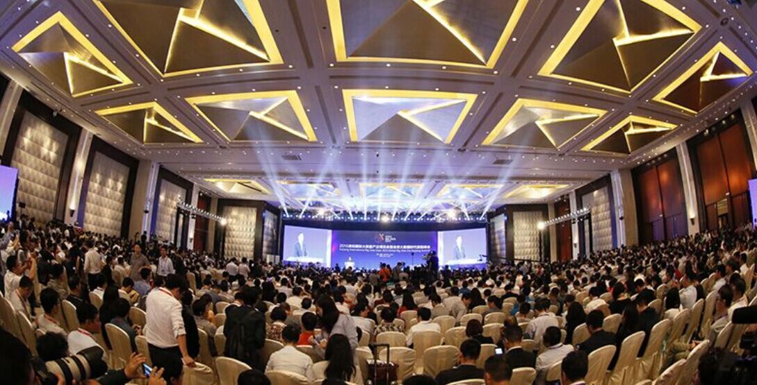 近年贵阳人均gdp在全国_贵阳一中情侣在教室(3)