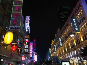 拍照性能完胜iPhone 中国移动N1 MAX评测