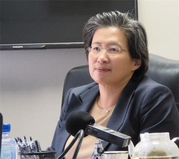 AMD总裁苏姿丰:下个五年全球VR用户将上亿