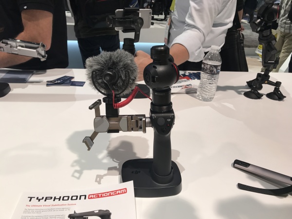 CES 2017大疆展臺掠影:Phantom 4中國版搶眼