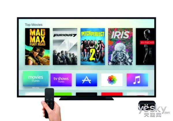 85OQRR93623I_Apple-TV_Remote-Hand_MainMenu-Movies-PRINT-640x449_600.jpg