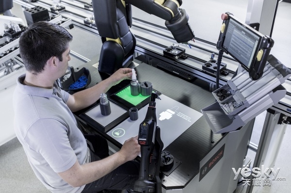 协作机器人供应商 66D7346BQN94_600.jpg