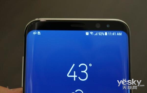 屏幕泛红才解决，三星S8又遭遇无故随机重启