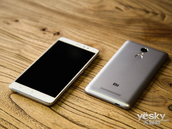 5.46寸全面屏:红米旗舰新机Pro 2曝光_天极网