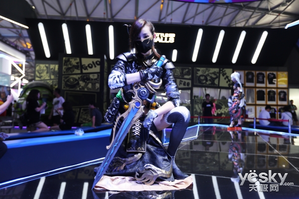 《仙侠世界2》Coser惊艳亮相ChinaJoy