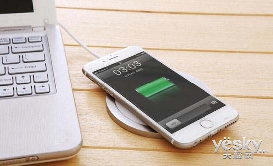 9YKGWAL90UUK_iPhone-8-wireless-charging_600.jpg