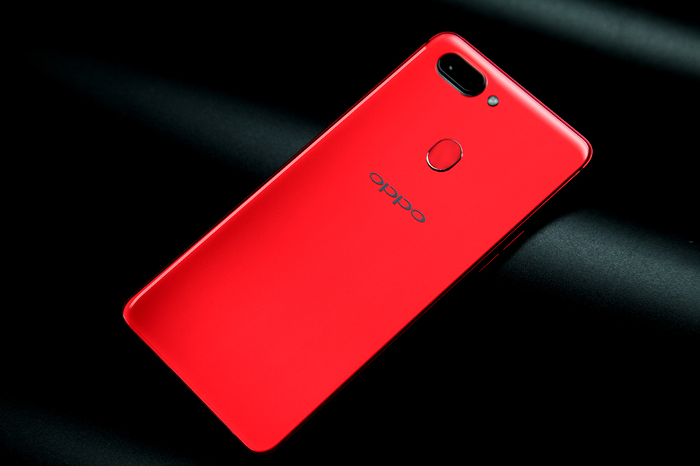 售价2999元起,oppo r15系列全新旗舰手机正式上市