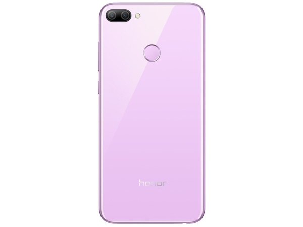 千元售价旗舰设计 荣耀9i潮色新机热销1399元