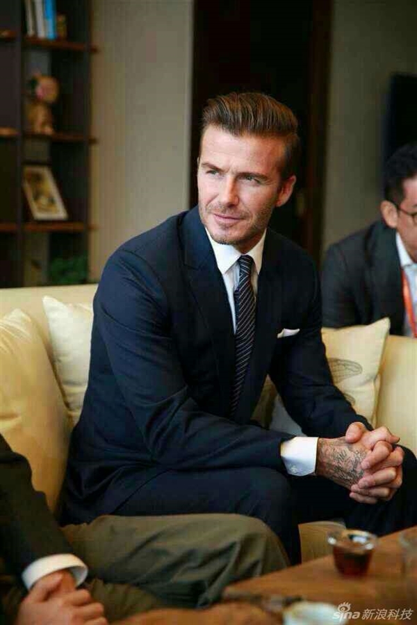 贝克汉姆现身阿里巴巴园区:首富遇上首帅