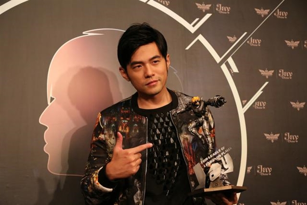 周杰伦成为《英雄联盟》代言人 自曝爱打野