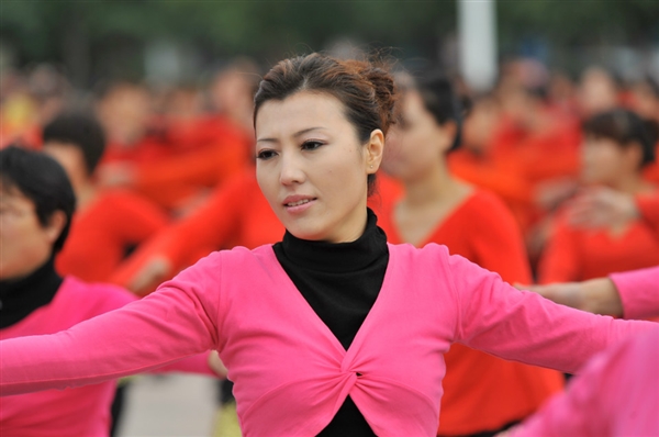 淘宝大数据 中国少女35岁后变成广场舞大妈